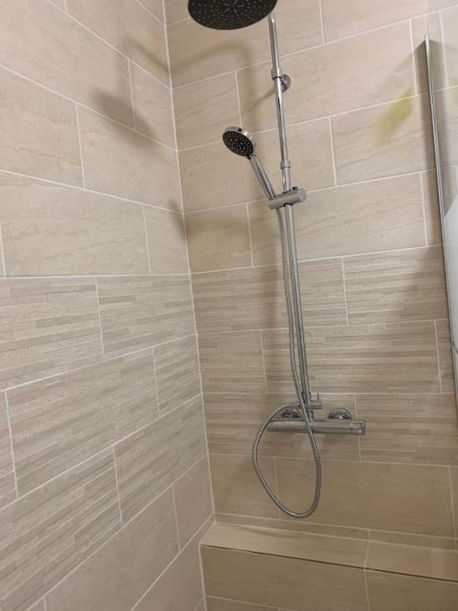Appartement Chaleureux Proche Rer/ Cdg / Parc Expo 세브랑 외부 사진